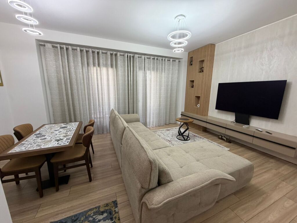Apartament me qera