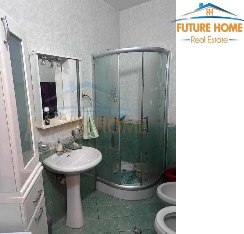 Qera, Apartament 2+1, Rruga e Barrikadave, Tiranë