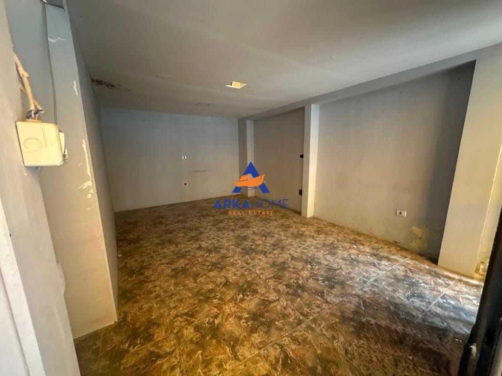 JEPET AMBIENT BIZNESI ME QERA 130M2 "PRAEN SQUARE 21" 1100 EURO