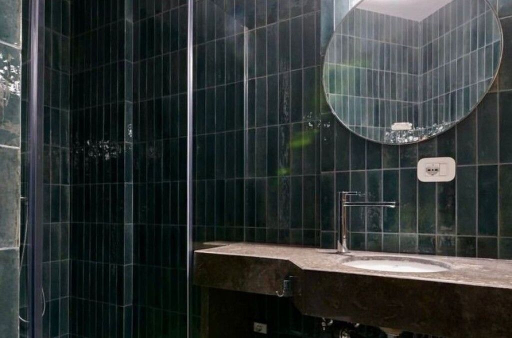 Jepet me qira apartament modern 1+1+ post parkimi!