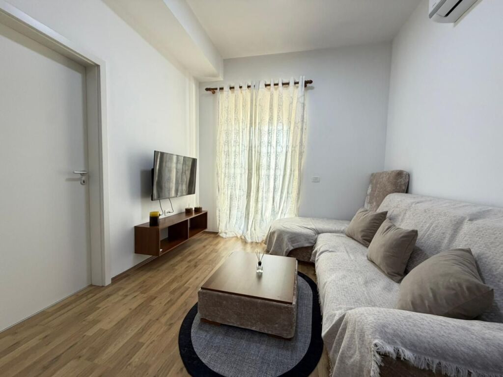 Qera, Apartament 1+1, Kompleksi Mangalem 21, Tiranë.