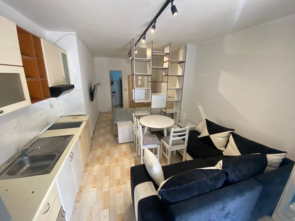 🏡 Jepet Garsionere me Qera te ish-Tregu Elektrik, Tiranë