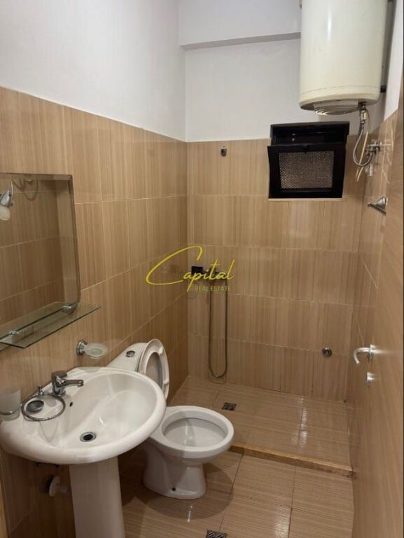 APARTAMENT ME QIRA 1+1 XHAMLLIKU 40.000 LEKE