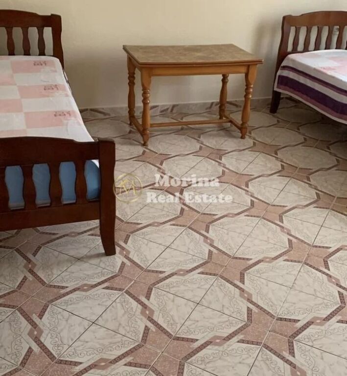 Affitto | Casa privata 2 + 1 | Mercato Elettrico | 430 €/mese