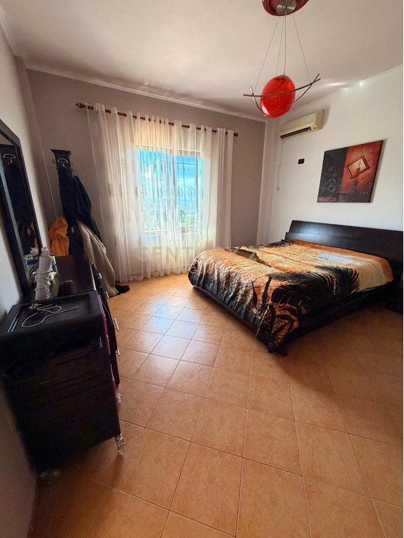 VILLA FOR SALE + LAND 1010M2 IN LANABREGAS, DAJT !
