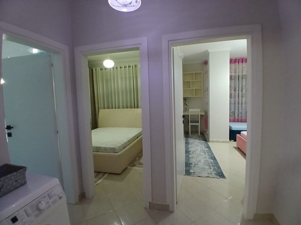 Jepet Me Qera Apartament 2+1+1 Ballkon