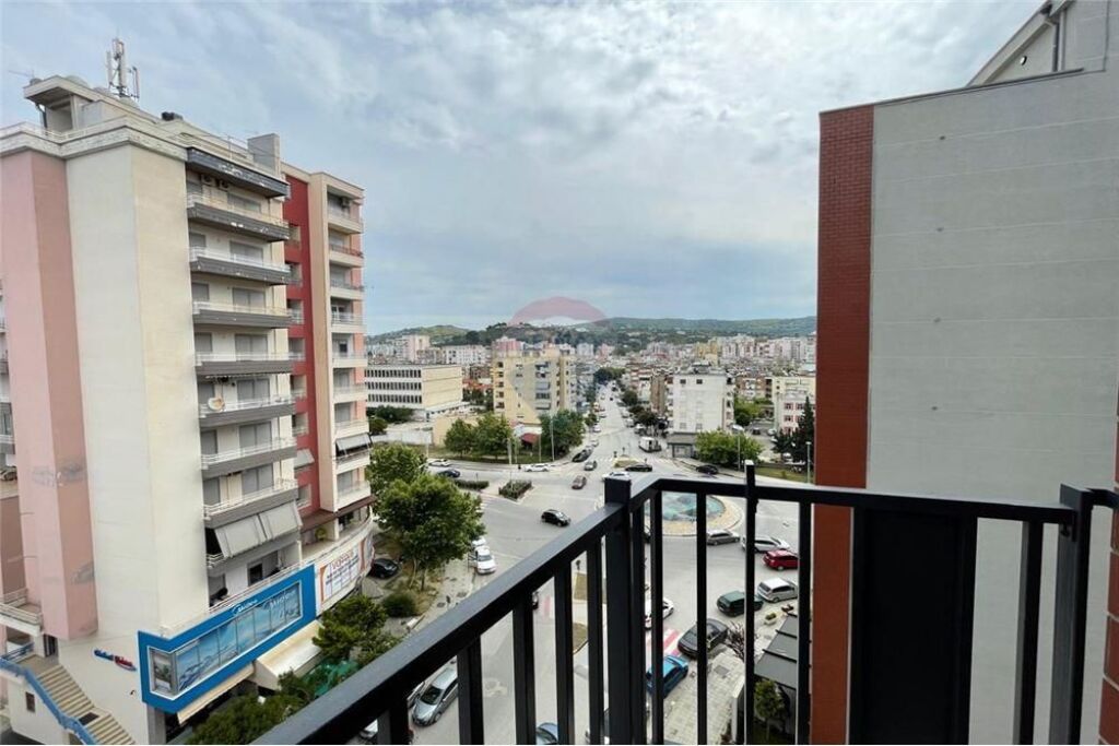 🏢 Apartament 2+1 për Shitje – pranë Bar Urban, Transballkanike, Vlorë