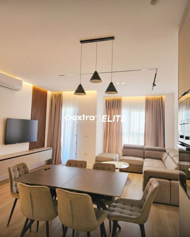 Jepet me Qira Apartament 2+1  Kompleksi Aura, Tiranë