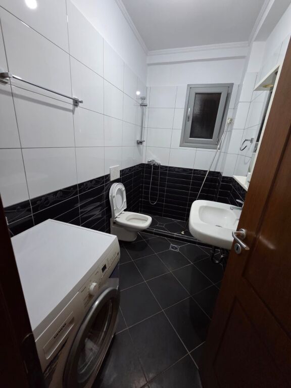 🏡 Jepet me qera apartament 2+1 në Spitall, Durrës 300€ ne muaj