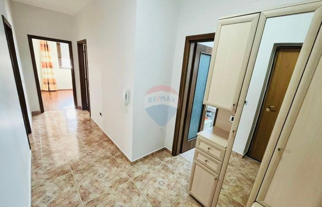 📍🏠Apartament 2+1 Rruga Him Kolli