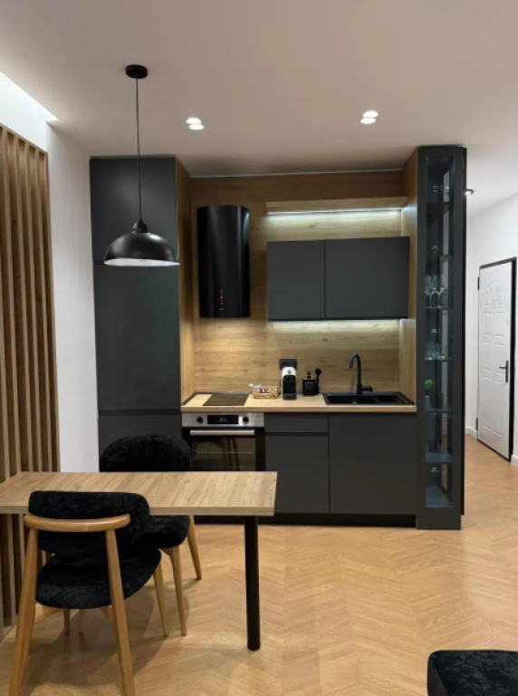 🏡 Jepet me Qira Apartament 1+1 Luksoz pranë Kopshti Zoologjik