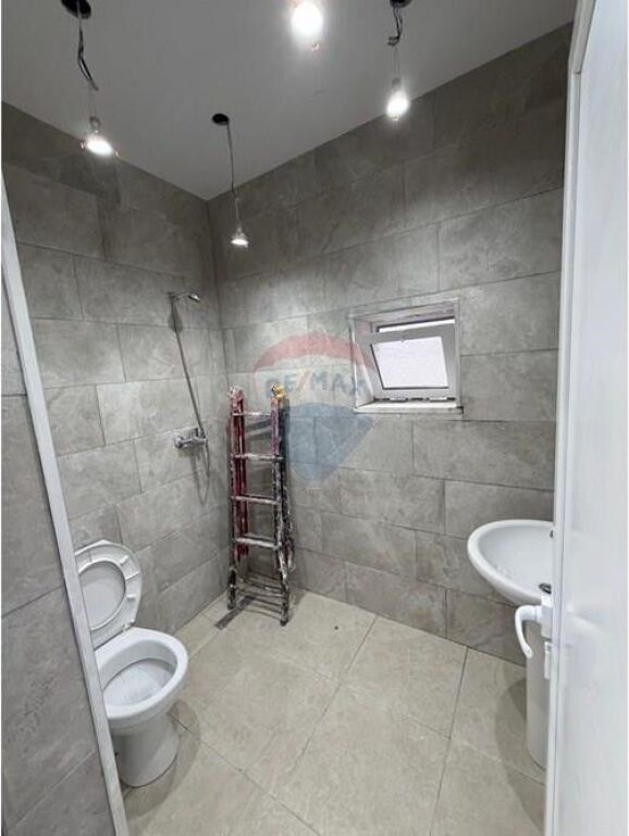 Shtëpi Private në Shitje Cole, Vlorë