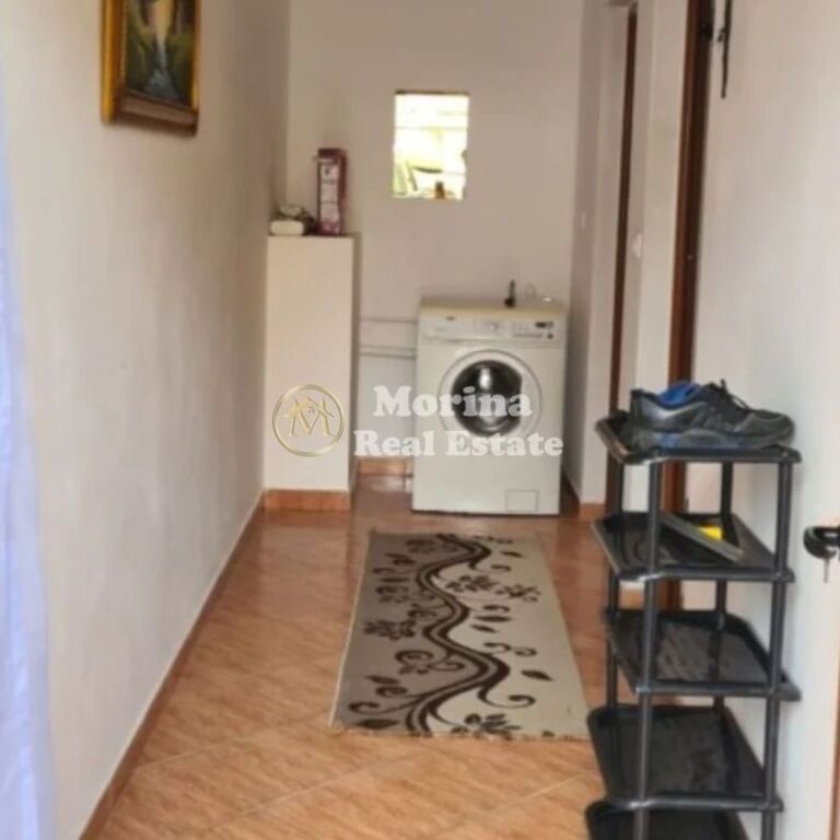 Affitto | Casa privata 1 + 1 | 5 Maji | 300 €/mese