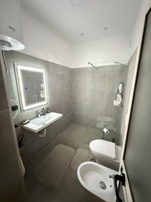 PRIVATE HOUSE FOR RENT AT THE NEW MARKET