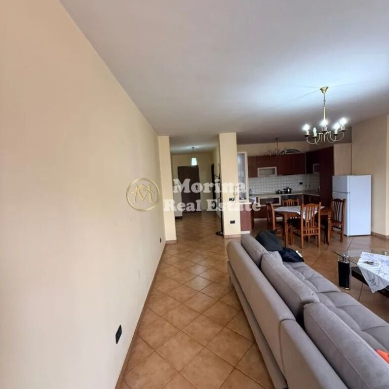 Affitto | Appartamento 2 + 1 | Via Kavaja | 700 €/mese