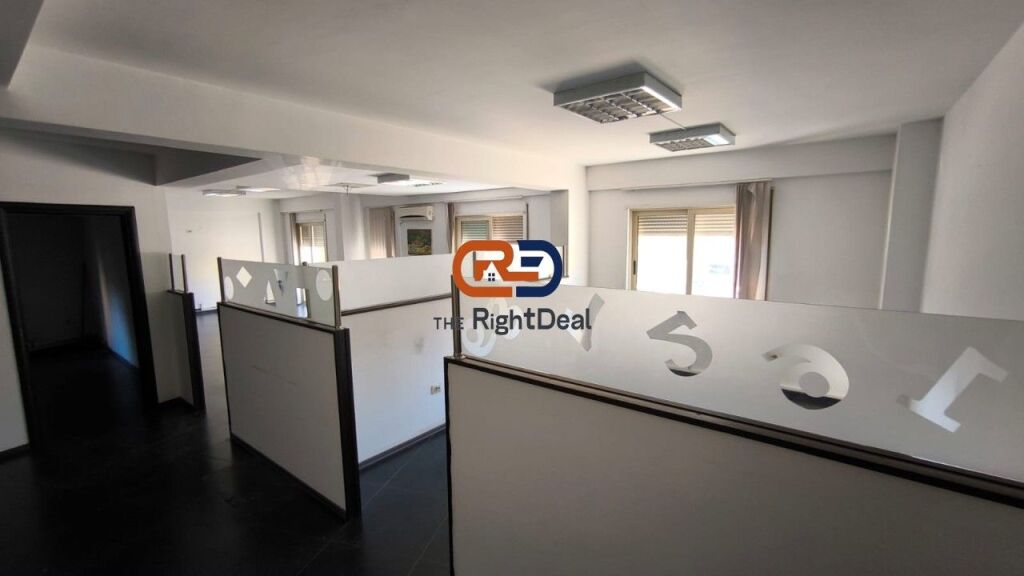 Ne Don Bosko, Jepet Me Qira Ambient Per Zyra Me Hyrje Te Dedikuar!!