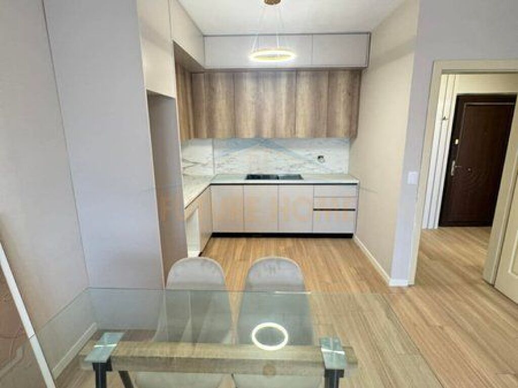 Shitet, Apartament 1+1, Unaza e Re