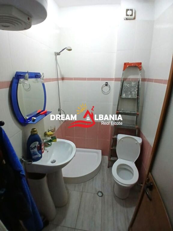 Apartament 2+1+2+garazh ne shitje ne Durres prane Spitalit (ID 41211742 ).