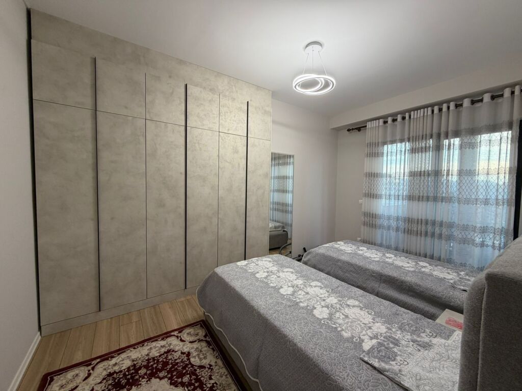 Apartament me qera