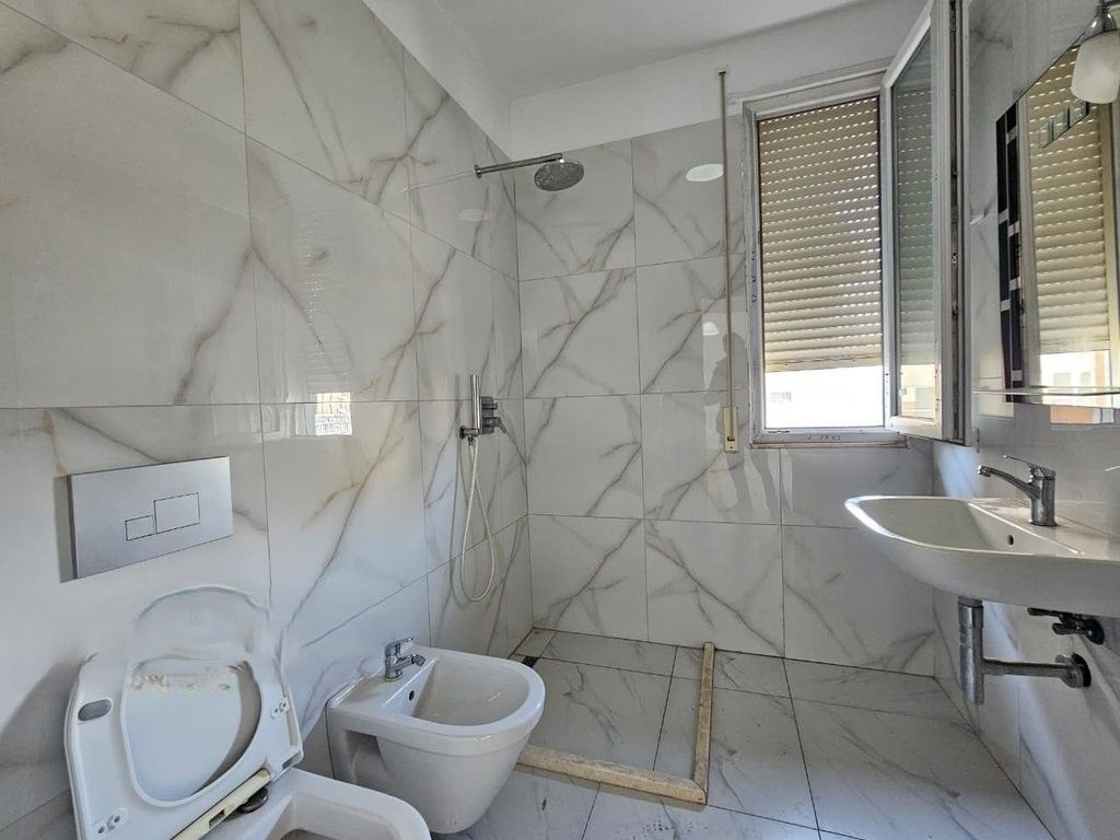 JEPET ME QIRA APARTAMENT 1+1 TE FUSHA AVIACIONIT 450 € /Muaj