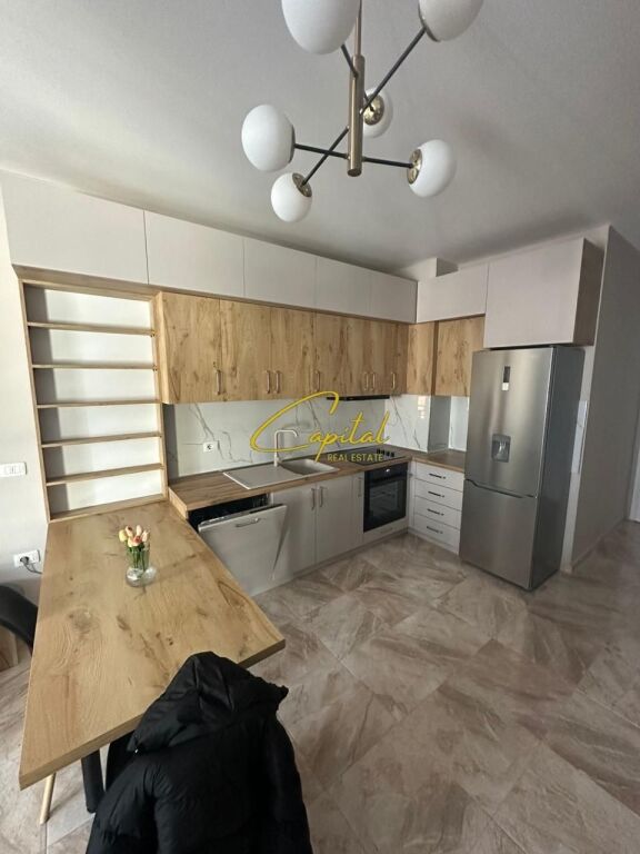 SHITET APARTAMENT 1+1 ALI DEMI 200.000 EURO