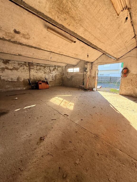 SHITET MAGAZINE+TRUALL SPITALLE, DURRES