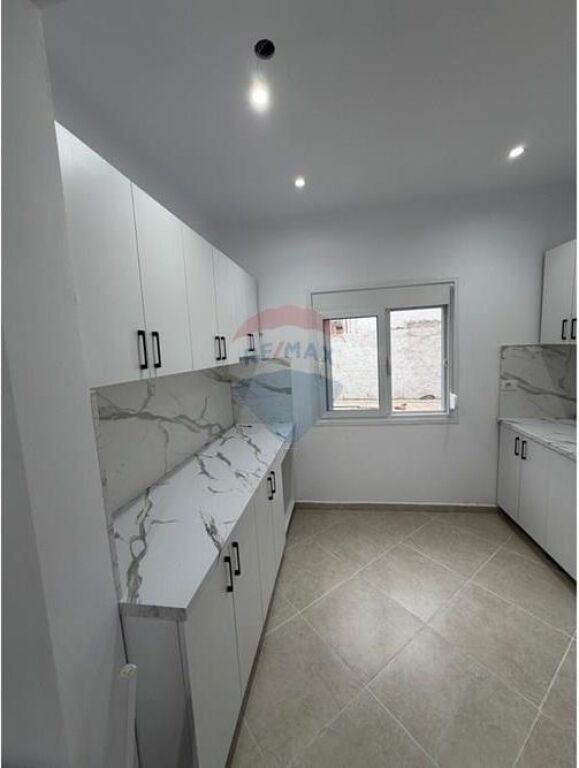 Shtëpi Private në Shitje Cole, Vlorë