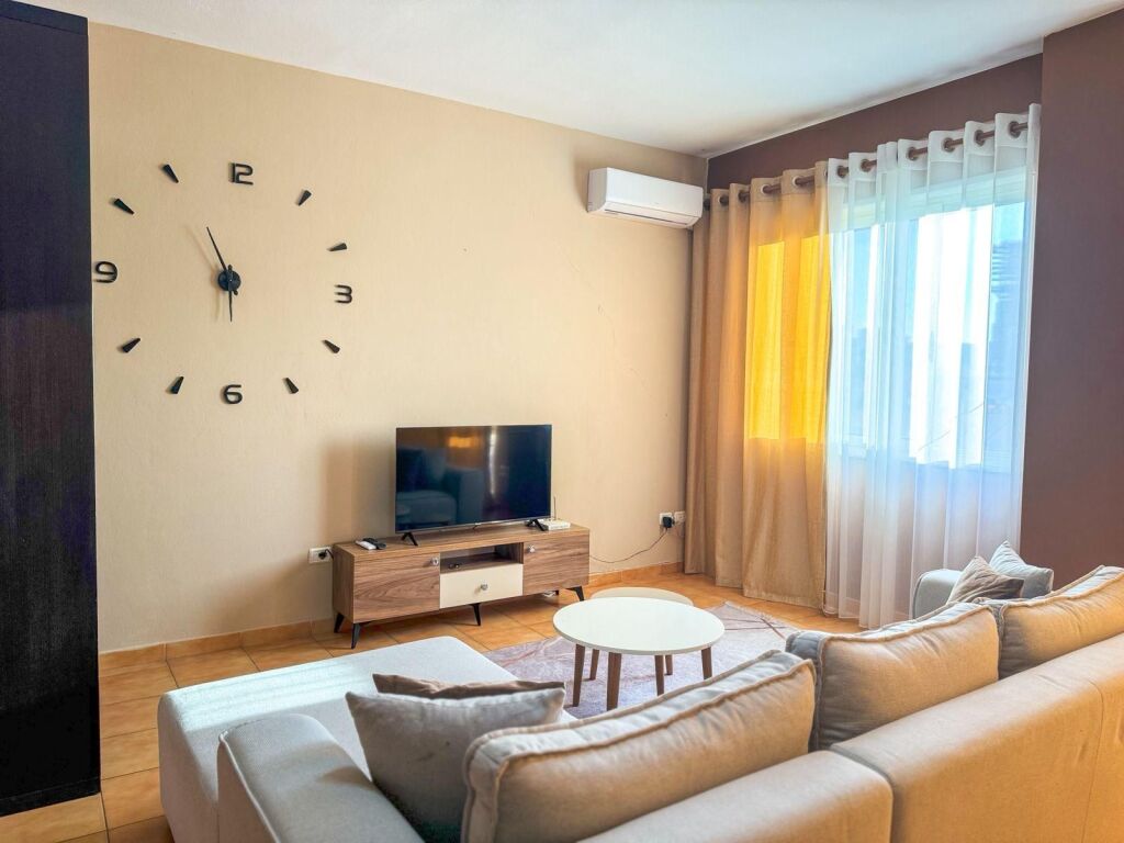 🏡Apartment 1+1 with parking for rent 📍 Location: Rruga e Barikadave💶 Price: 750€ / month