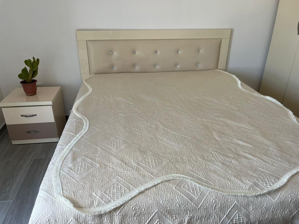JEPET ME QIRA APARTAMENT 3+1+2 – RRUGA 5 MAJI 700 € /Muaj
