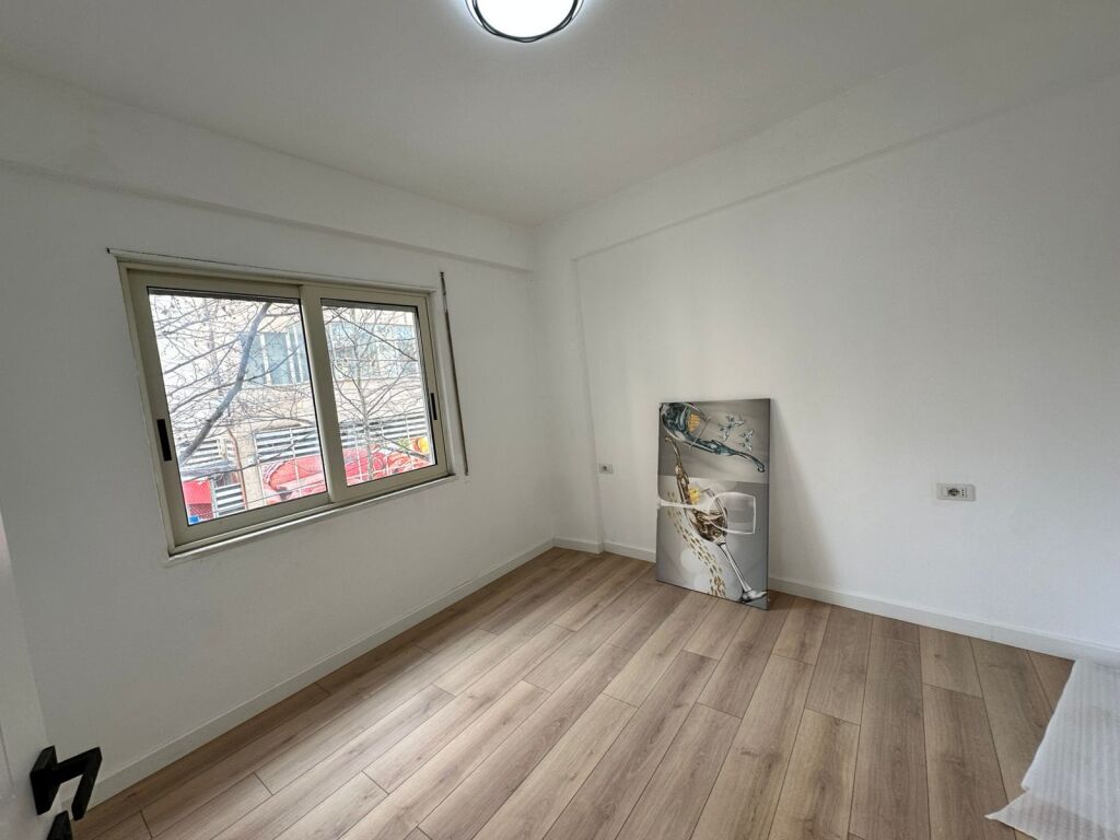 Vendesi appartamento 2+1+balcone a Don Bosko