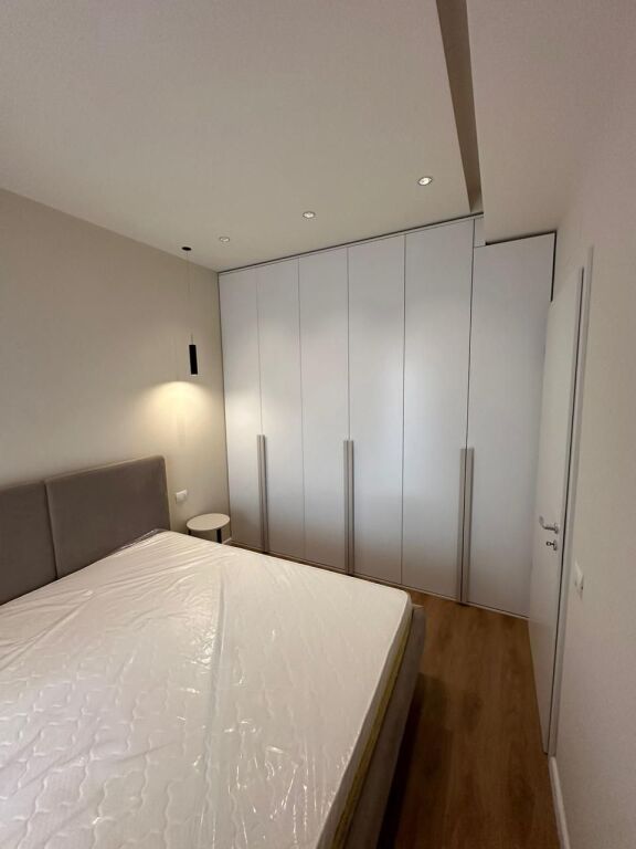 Shitet apartament 1+1 te Rezidenca Kaimi ne zonen e Ali Demit!