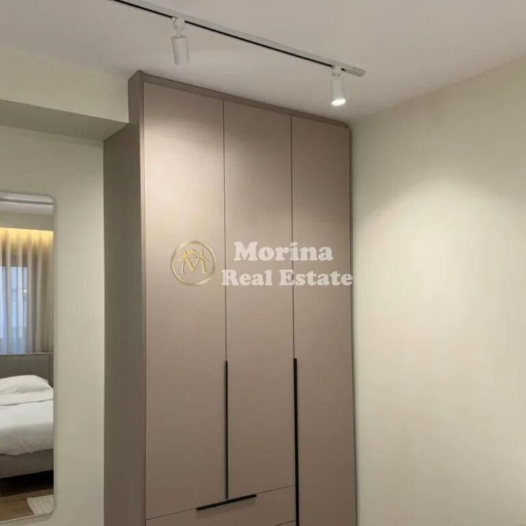 Shitje | 2 Apartamente 1 + 1 | 21 Dhjetori | 200000 €