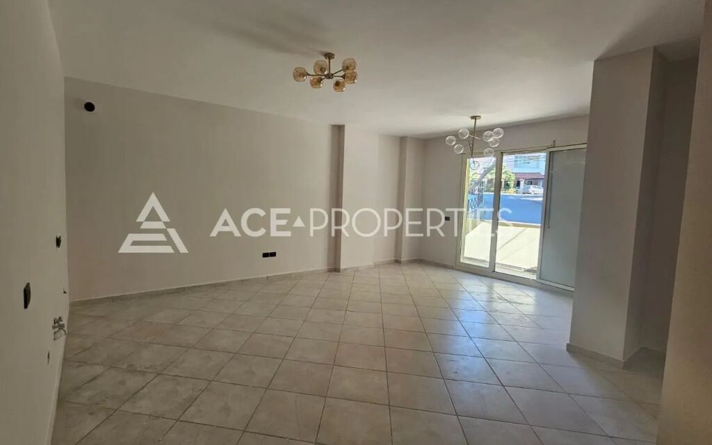 Shitet 2+1 Te Vila E Zogut