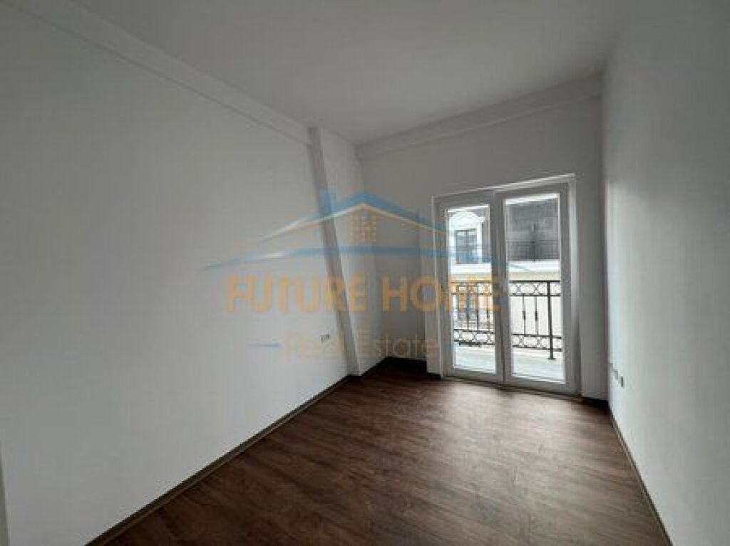 Shitet, Apartament 2+1+2, Rezidenca "Porta Tirana e Re"