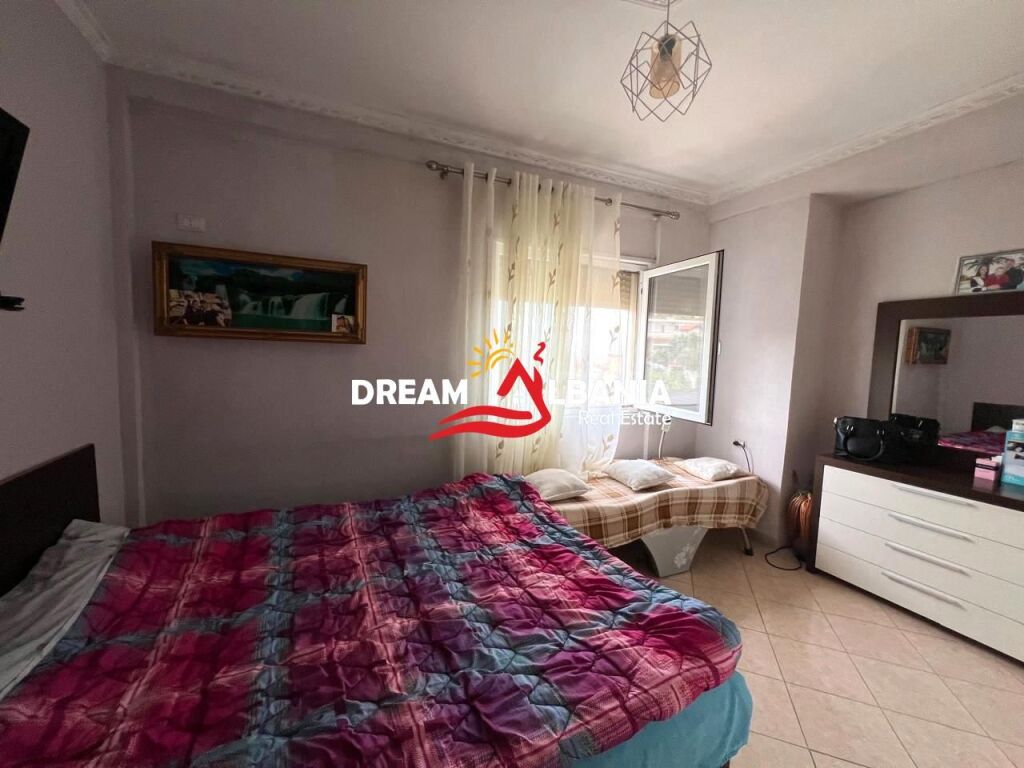 Apartament 2+1+2+garazh ne shitje ne Durres prane Spitalit (ID 41211742 ).