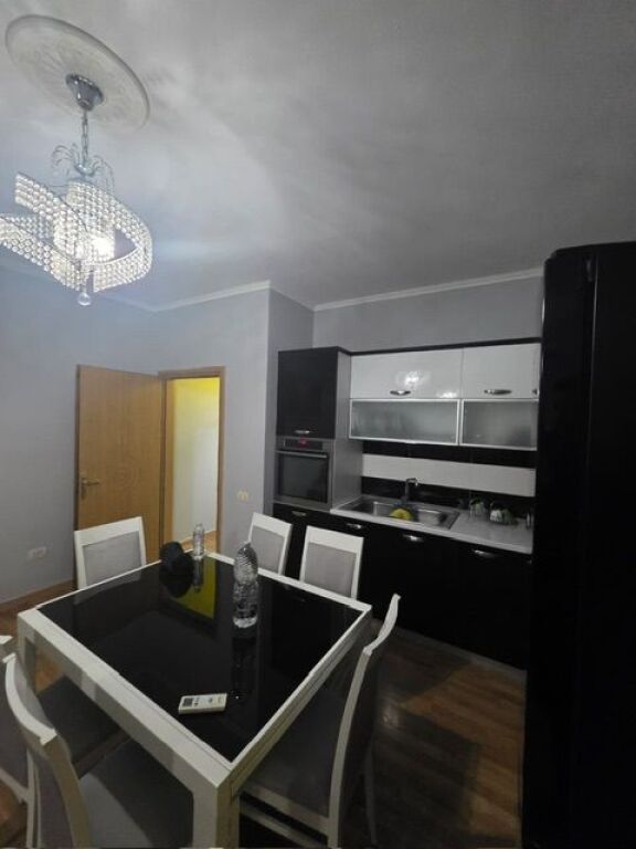 Apartament 2+2 Te vila L me 530€