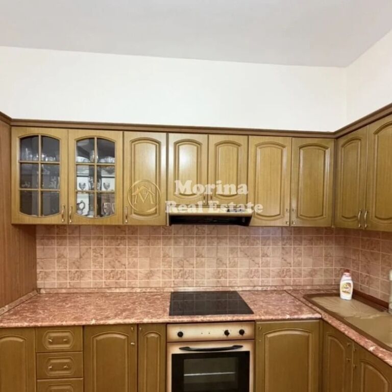 Qera | Vilë 2 + 1 | Poligrafiku | 450 €/muaj