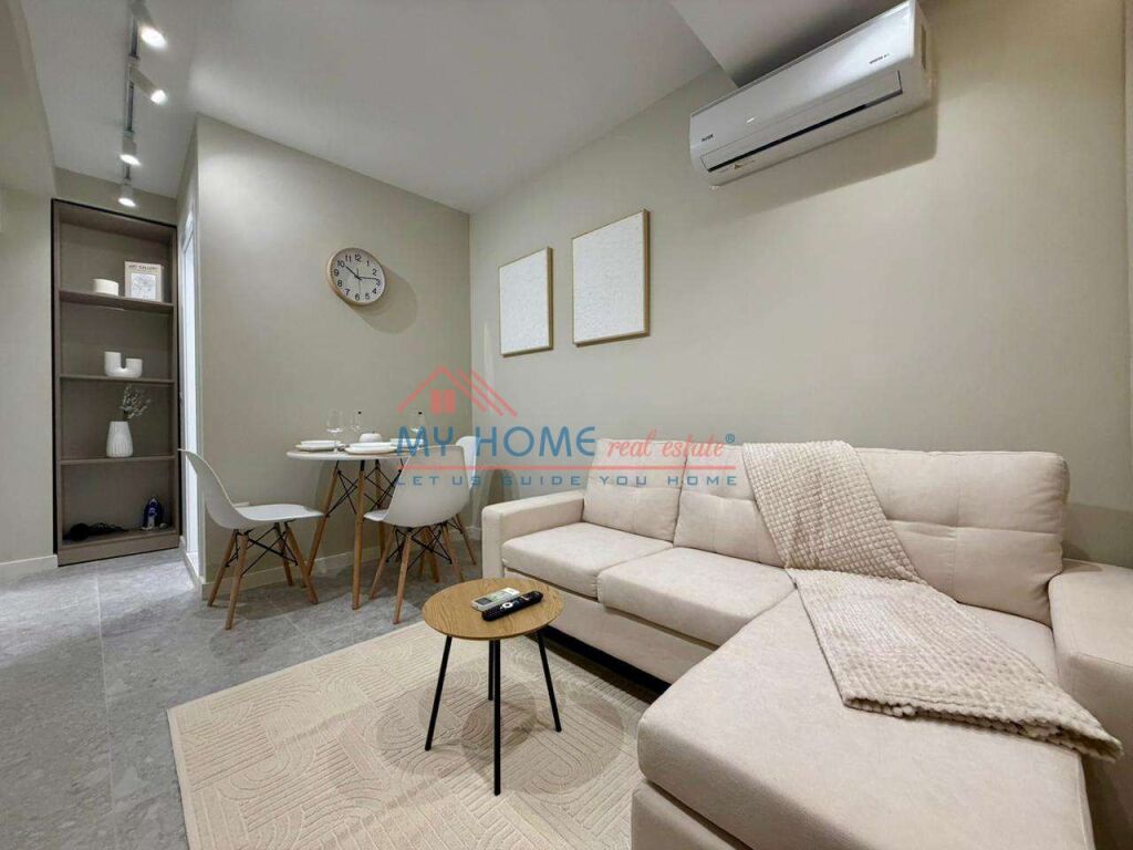 2 Apartament 1+1 ne shitje 21 Dhjetori ne Tirane