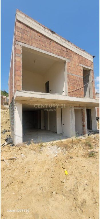 Villa di lusso in vendita a Green Field Residence – Mullet 498.000 €