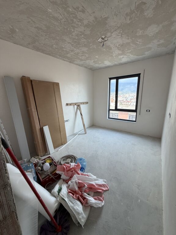 📍 5 Maji Shitet Apartament 2+1+2 / 93 M2