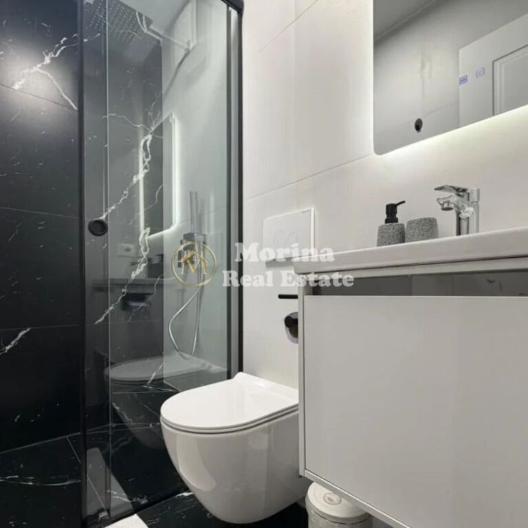 Shitje | 2 Apartamente 1 + 1 | 21 Dhjetori | 200000 €