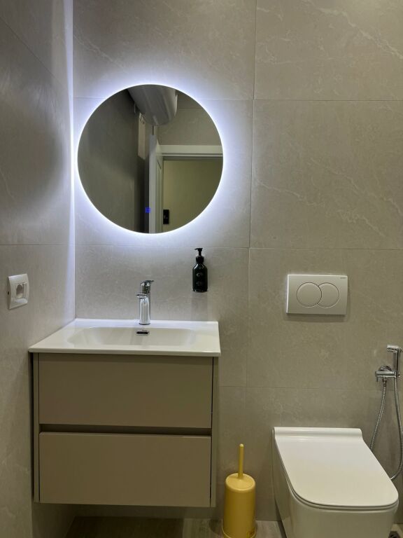 Jepet apartament me qera 1+1