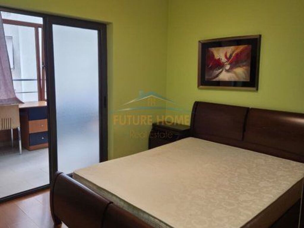 Shitet, Apartament 1+1, Rruga Tefta Tashko Koço, Tiranë.