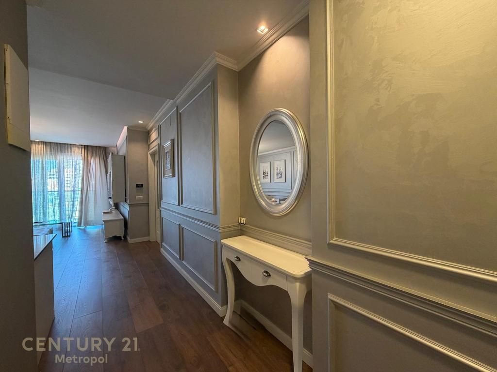 Jepet me Qira Apartament Elitar 2+1+2 tek Ambasador 3  ----   3,000 € /Muaj