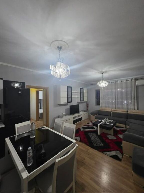 Apartament 2+2 Te vila L me 530€