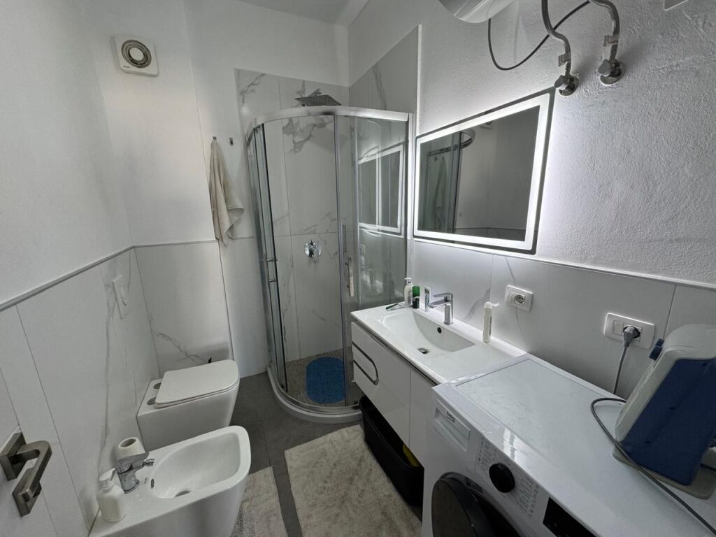 Jepet apartament me qera 2+1