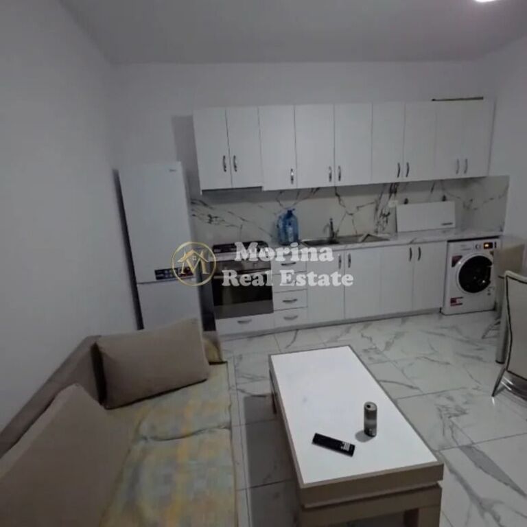 Qera | Shtëpi private 1 + 1 | Kamëz | 300 €/muaj
