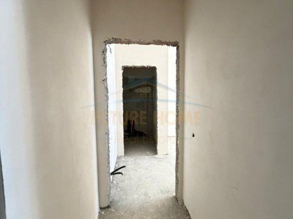 In vendita, Appartamento 2+1+2, Viale Bajram Curri.