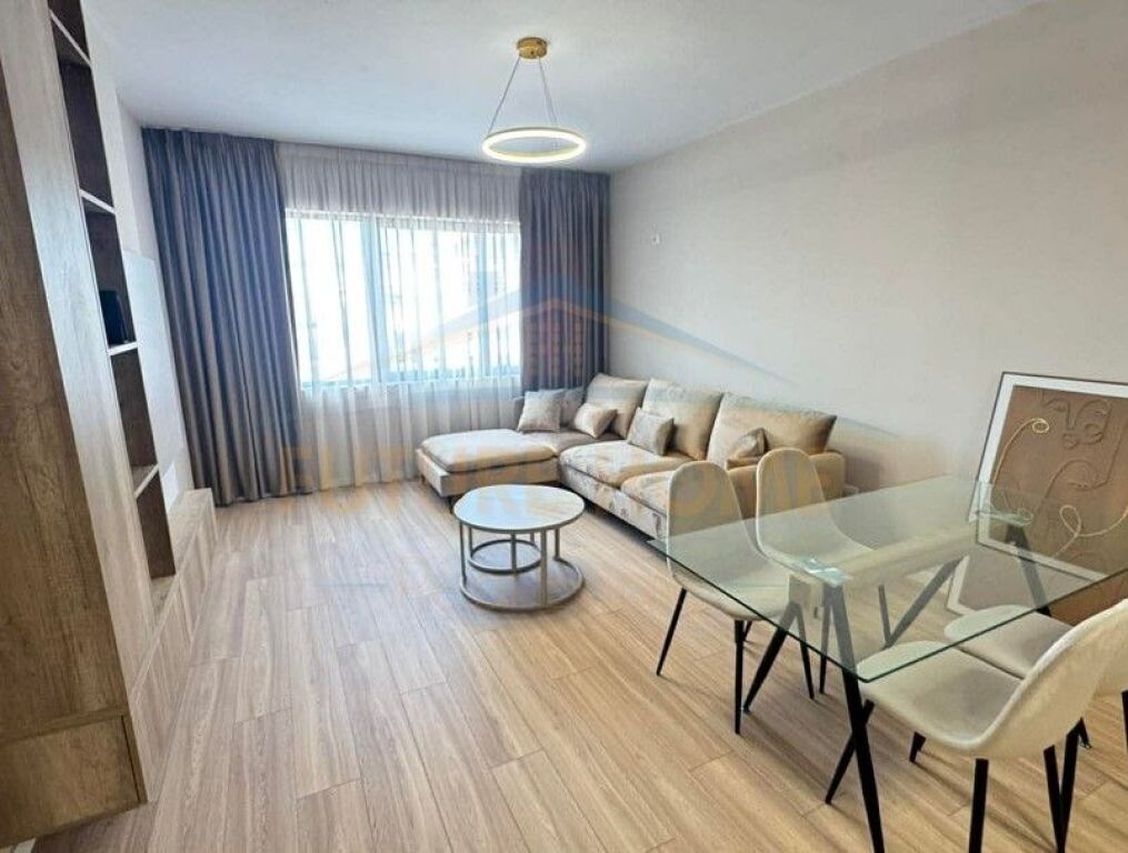 Shitet, Apartament 1+1, Unaza e Re