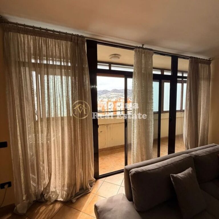 Affitto | Appartamento 2 + 1 | Via Kavaja | 700 €/mese